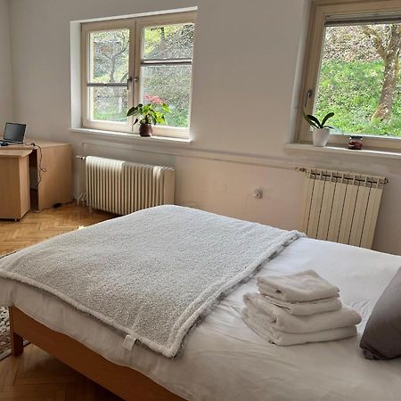 Dobrova Lovely 2-Bedroom Appartment With Free Parking מראה חיצוני תמונה