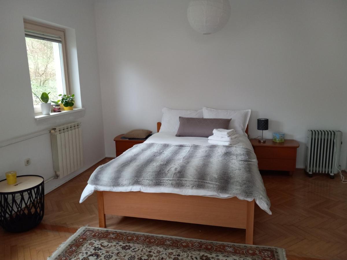 Dobrova Lovely 2-Bedroom Appartment With Free Parking מראה חיצוני תמונה